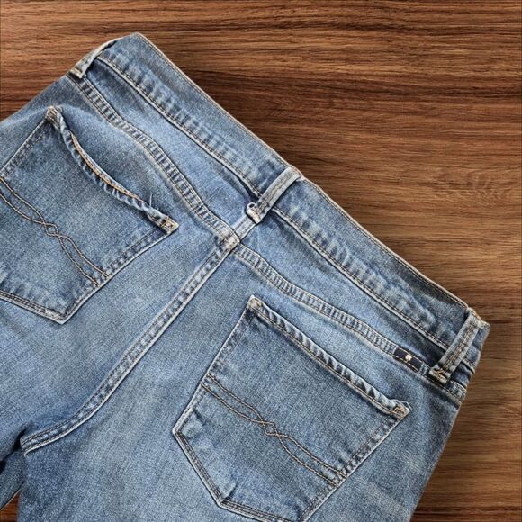 Lucky Brand The Bermuda Blue Denim Long Shorts - Picture 4 of 7